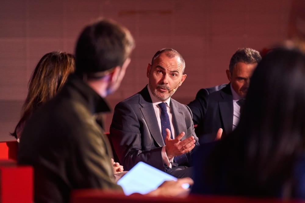 Edición 2026 de TALEÑTO España — un referente defiende su visión en el círculo de diálogo
