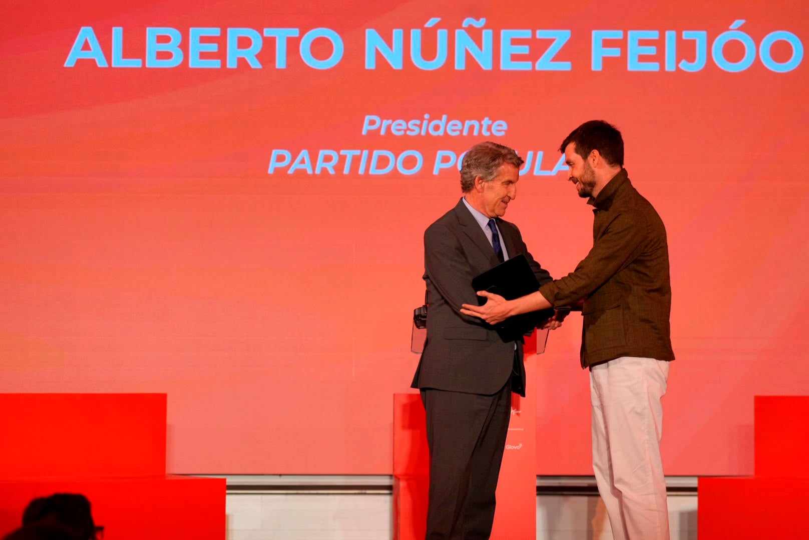 Edición 2026 de TALEÑTO España — momento institucional sobre el escenario